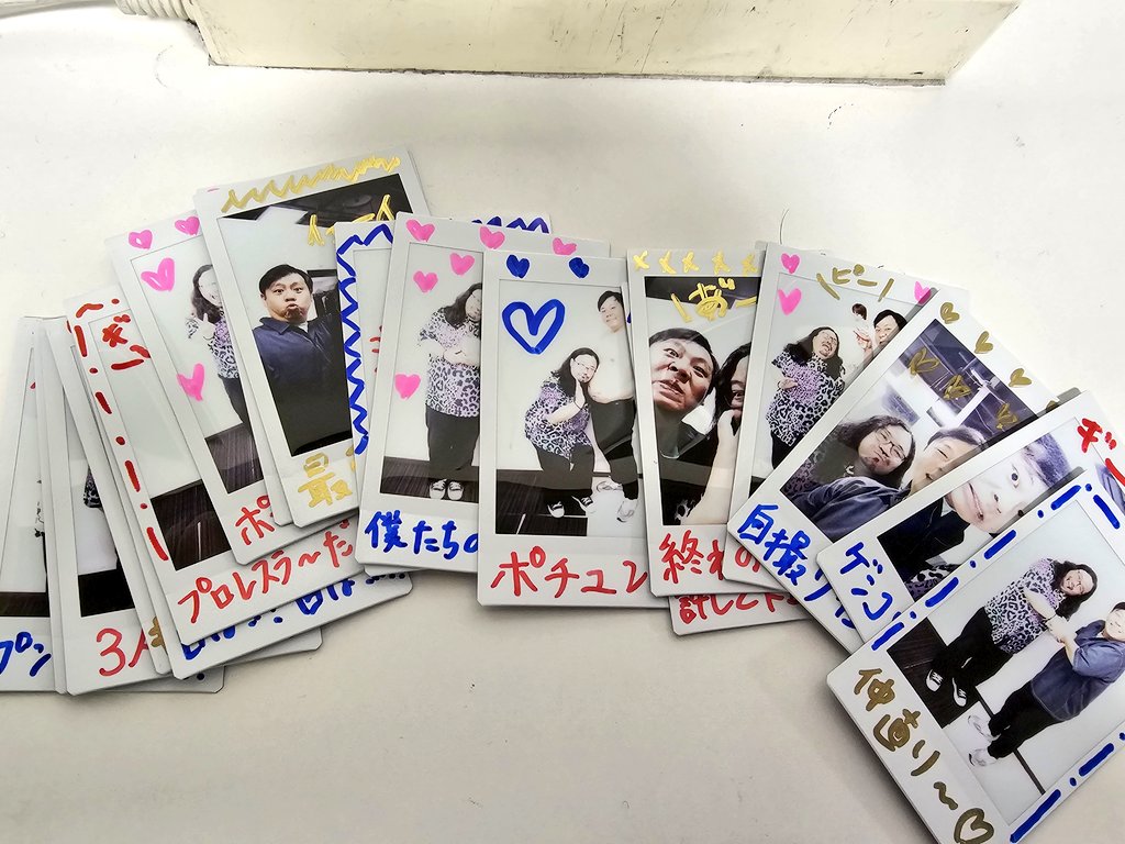 2/28の単独ライブのグッズのチェキ めっちゃ撮ったしめっちゃ書いたよ