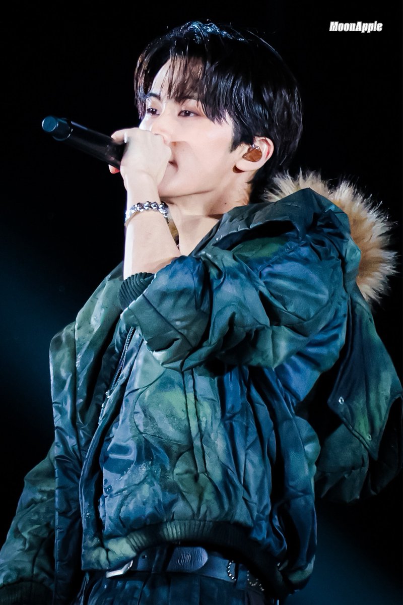 RT @MoonApple_tymk: 260201 SMTOWN in FUKUOKA Day2 HQ #MARK #마크