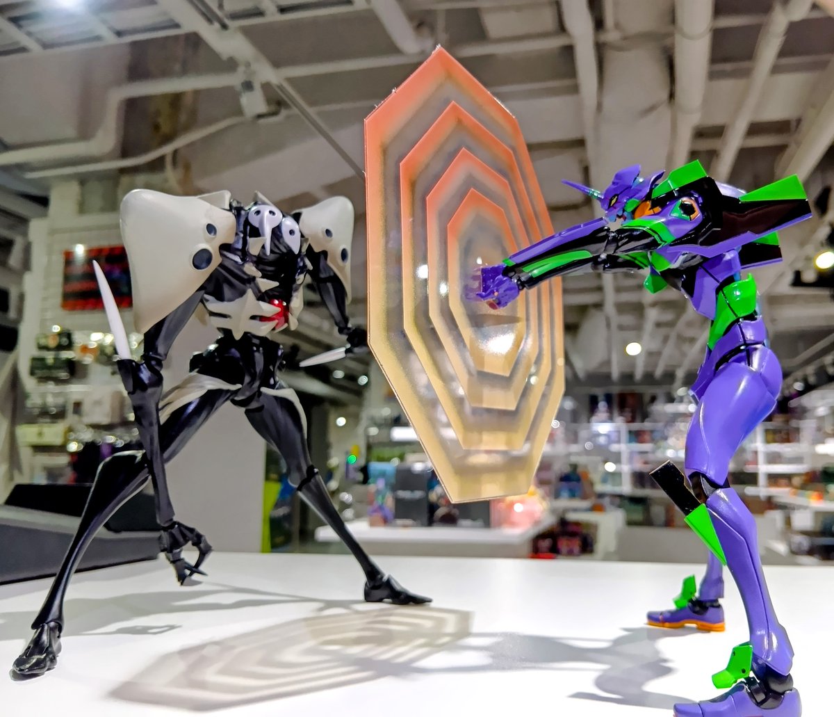 新入荷！/ 海洋堂が贈るエヴァ初号機決定版がついに登場!! 山口勝久氏