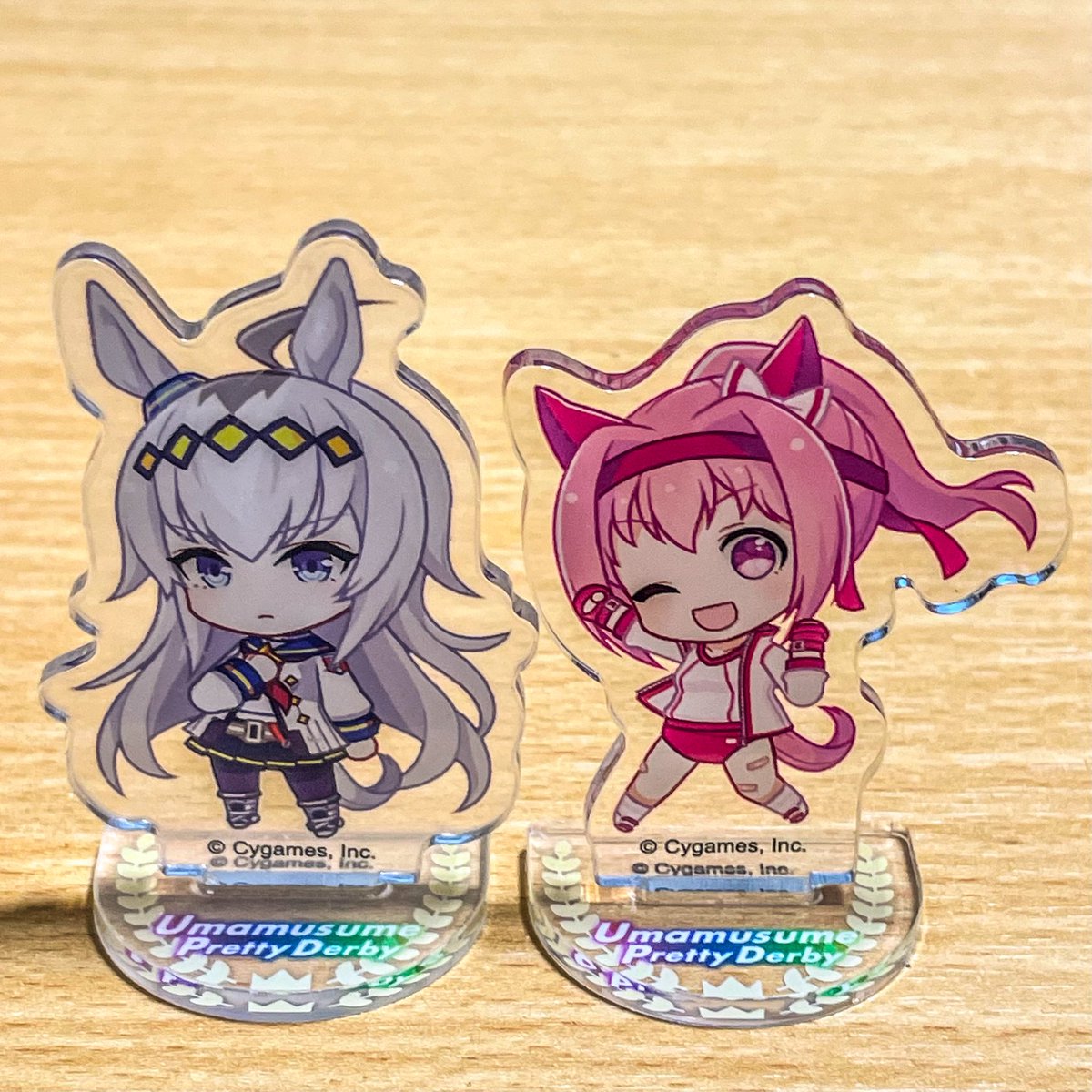 ダイソーに100円のアクスタ売ってたから買ってしまった。 年代は