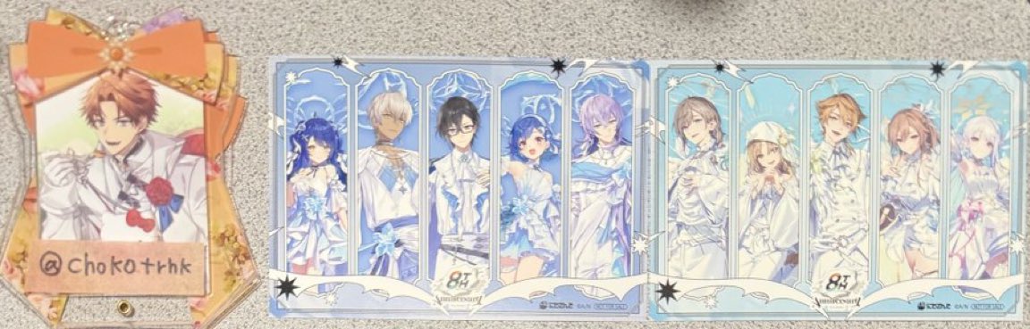 交換】にじさんじ 8周年 アニメイト特典 (譲)画像の2枚 (求)赤1枚 お