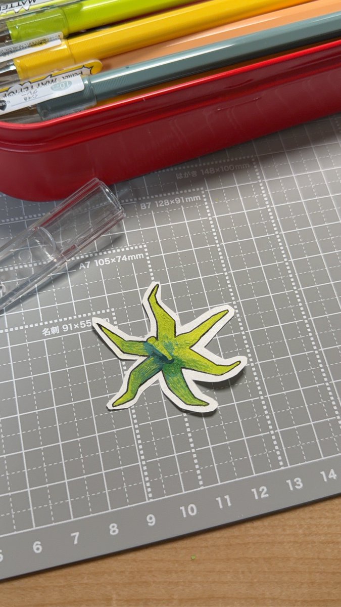 進級制作終わったご褒美で買ったボールペン、めっちゃ可愛い色使い