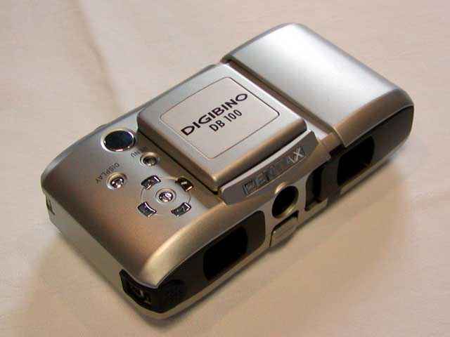 ペンタックス、デジタルカメラ内蔵双眼鏡「DIGIBINO」