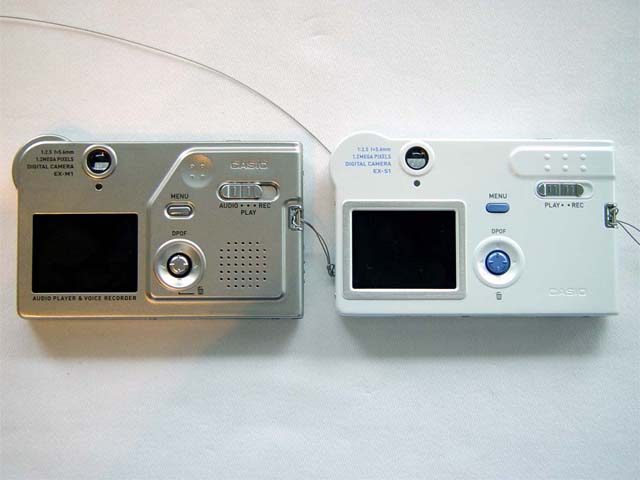 カシオ、厚さ11mmの世界最薄カード型デジカメ「EXILIM」を6月21日に発売