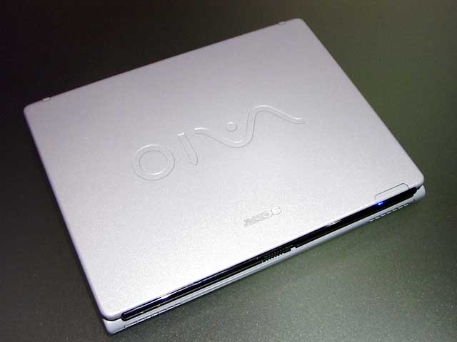 ソニー、Bluetooth搭載VAIOノート SR/C1