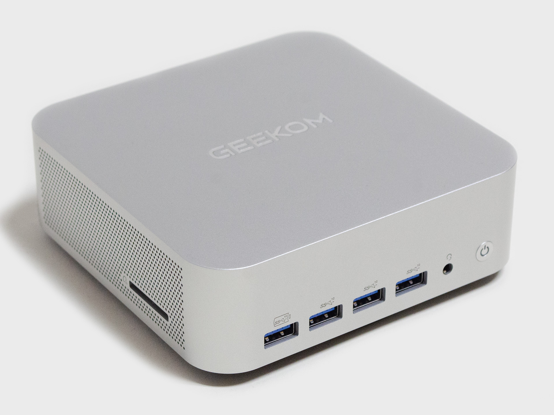 西川和久の不定期コラム】Ryzen 9 8945HSを搭載したハイパフォーマンス