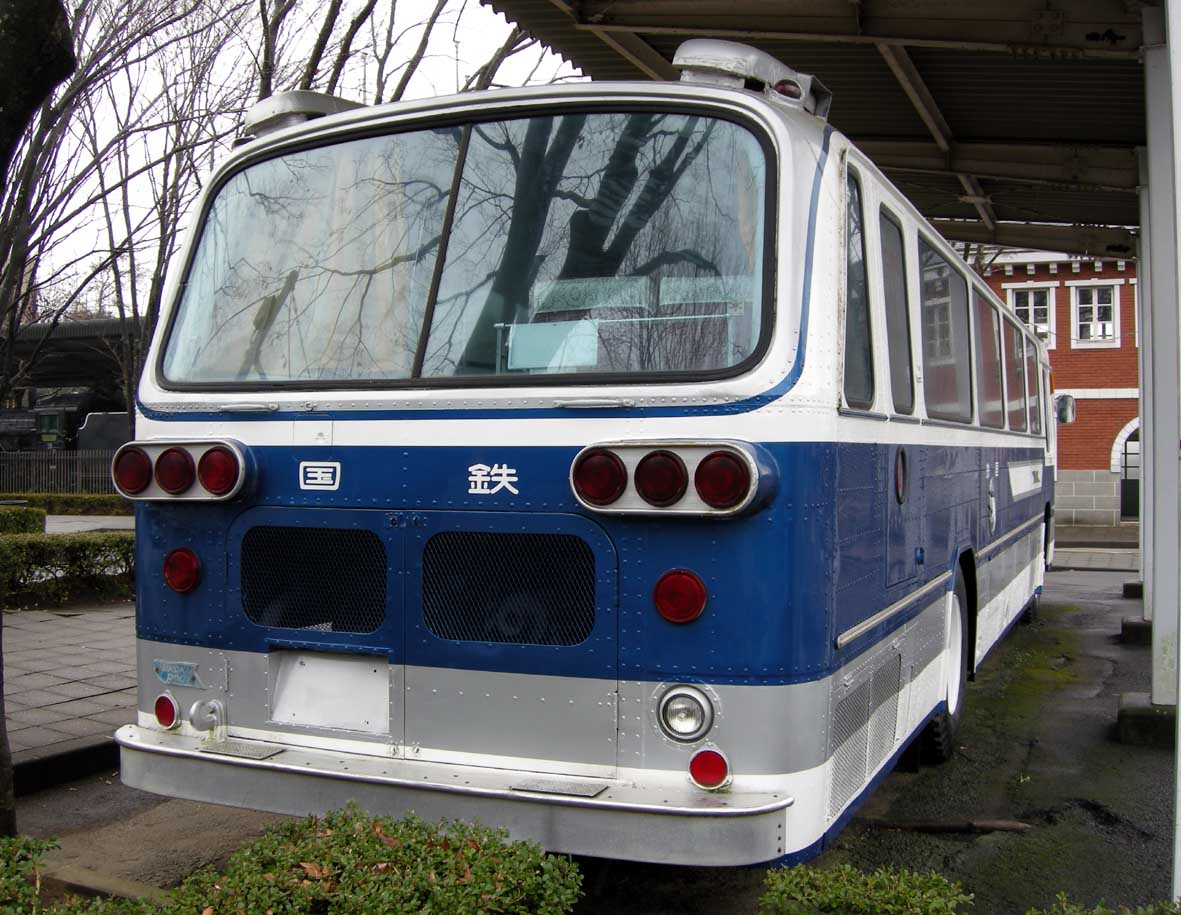 国鉄ハイウェイバス 日野RA900P : バス、鉄道、車、船・・・