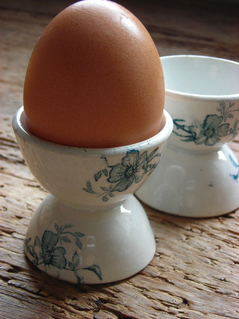 エッグスタンド : 満月アンティーク