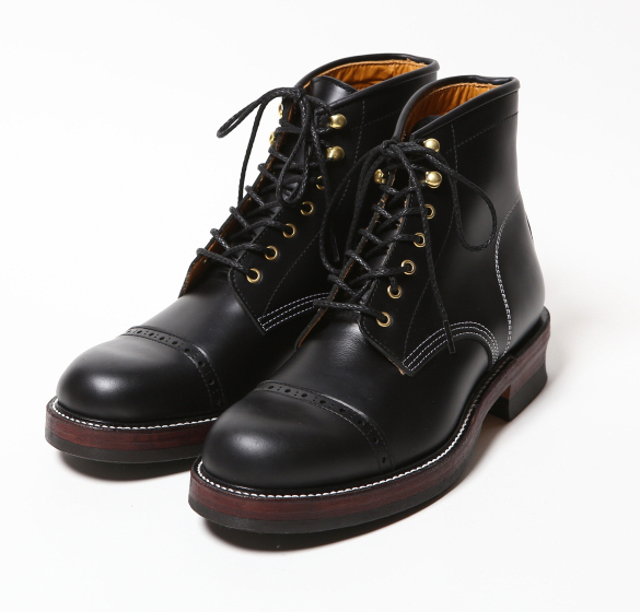 CALEE】（キャリー）