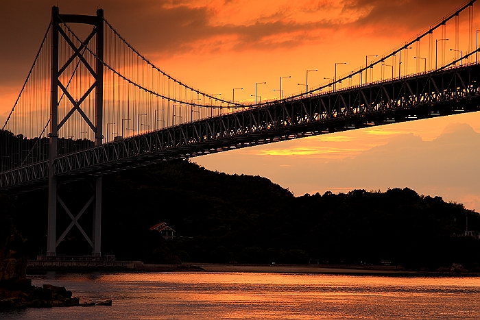 因島大橋 夕陽” : 鞆の浦ロマン紀行