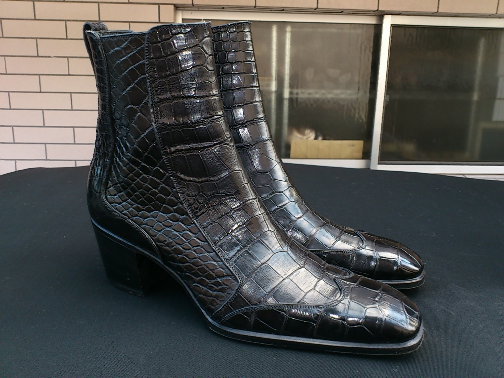 イヴサンローラン・リヴゴーシュ「クロコダイル」ジョニーブーツ41が