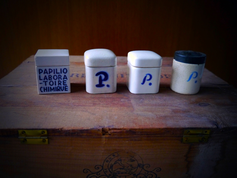 パピリオ化粧品」土のびん : 平成ボトル倶楽部日記