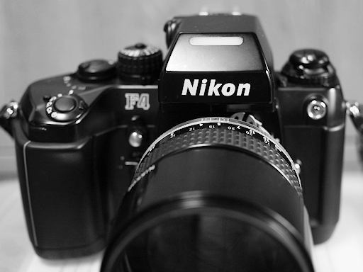 銀塩一眼レフ・クラッシックス（15）NIKON F4 : 【匠のデジタル工房