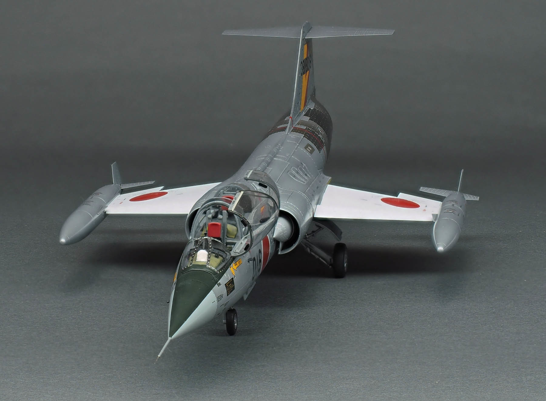 ハセガワ 1/48 F-104DJ スターファイター 航空自衛隊 完成品 : DNF