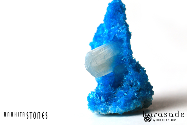 カバンサイトと何が違うの？インド産ペンタゴナイト : 石の音