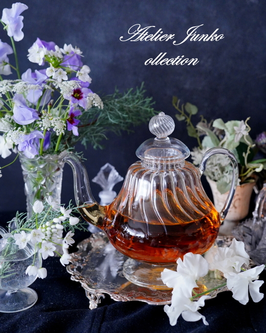 アトリエ・ジュンコ”のガラスポット : ミンミンゼミ