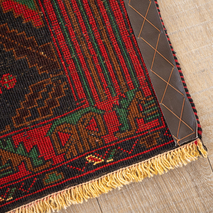 ペルシャ手織り絨毯 ウール ラグ バルーチ 120×196cm OUTLET