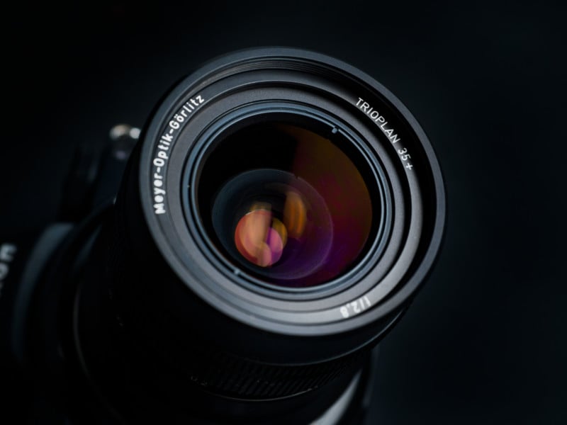 Meyer Optik 35mm f/2.8 Trioplan II Review: Bokeh is Front and