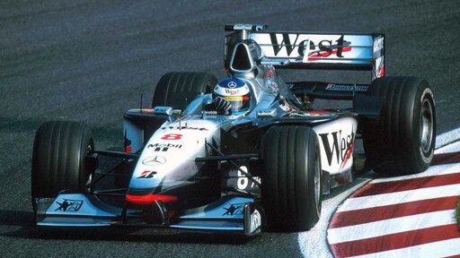 HOW TO BUILD A CAR/Adrian Newey: 僕とグルメと横浜で。