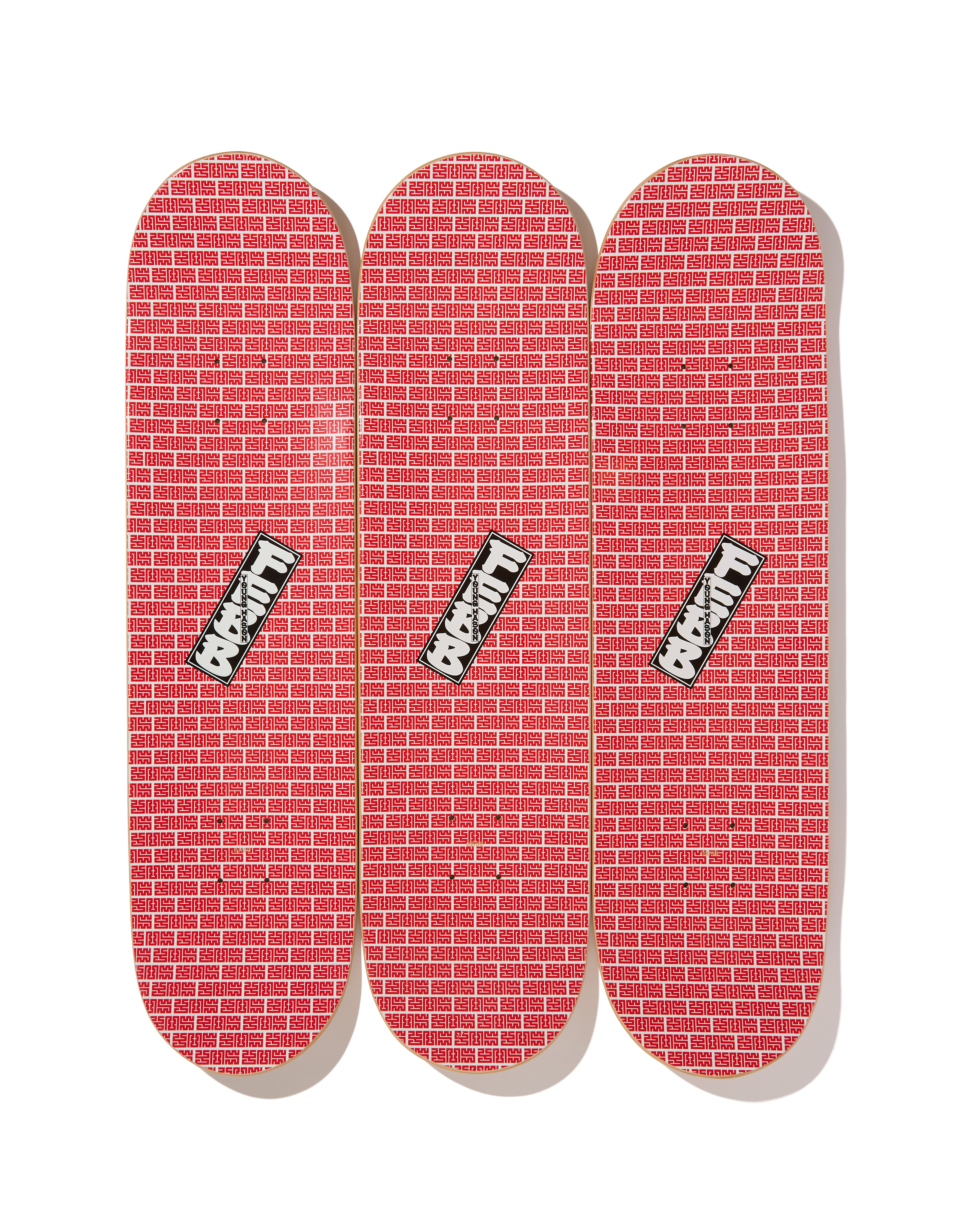 FEBB 『THE SEASON』とDiaspora skateboardsのコラボによるスケート