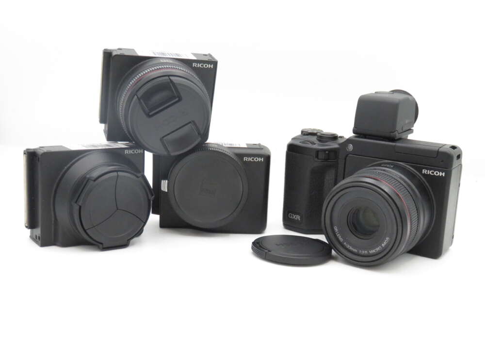 Ricoh GXR + 50mm + 28mm + 28-300mm + M-Mount Module Ir Conv./VF2