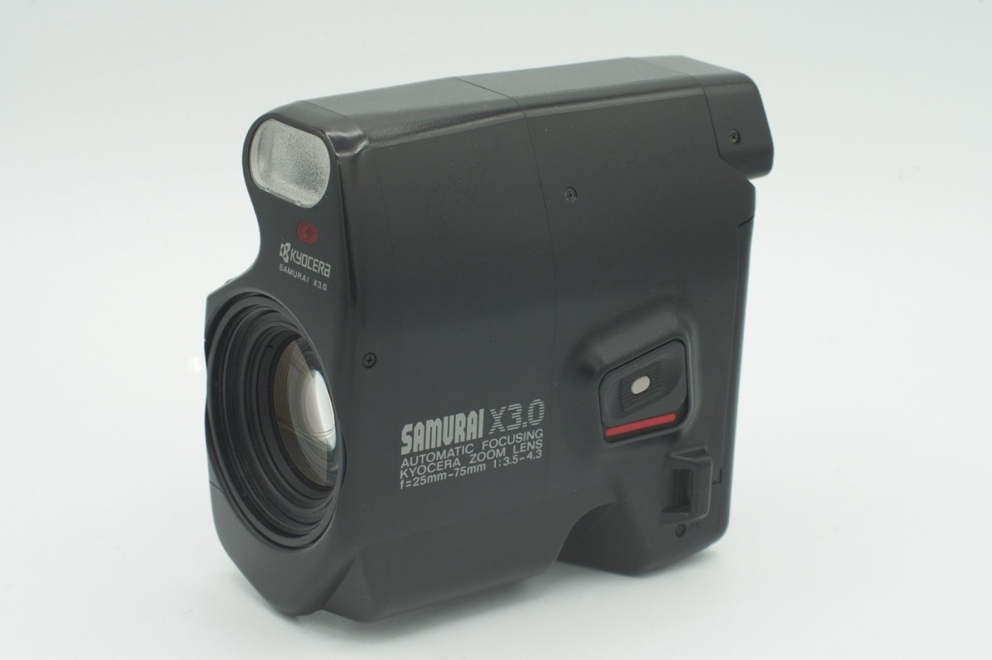 佐藤成夫：第三回 メーカー別ブリッジカメラ 京セラとサムライ：Photo