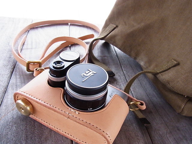 オリンパス ペン F／FT用ヌメ革カメラケース＆ストラップ PEN F