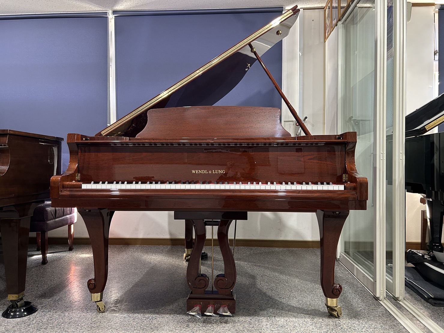 ウェンドル&ラング グランドピアノ AG-151CW | ピアノ販売・調律【日本