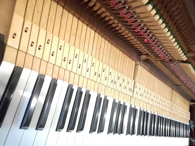 中古ピアノ アールウィンザー(EARL WINDSOR)W112 140418 (東京)ピアノ