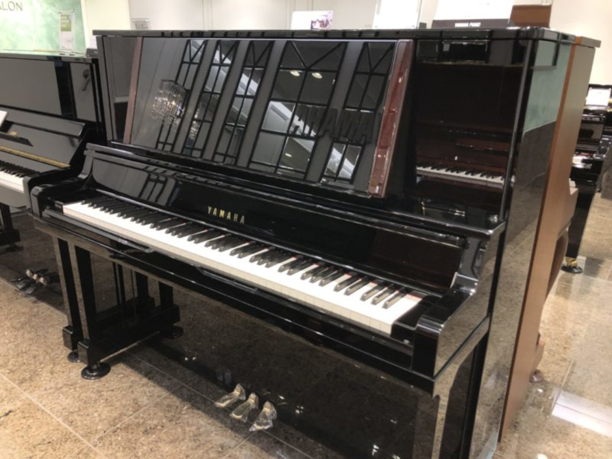 店頭展示中 | 商品一覧 | 大阪・本町のピアノ専門店「三木楽器 開成館」