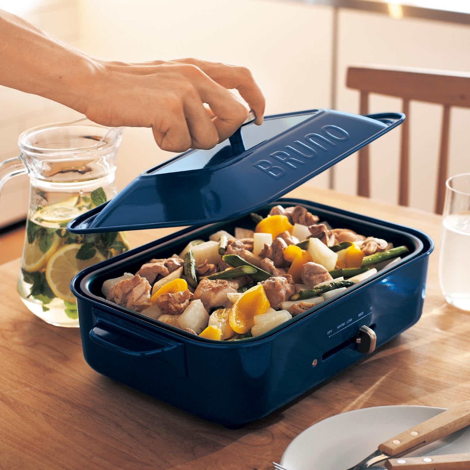 コンパクトホットプレート（IH調理器/ホットプレート）｜(ブルーノ