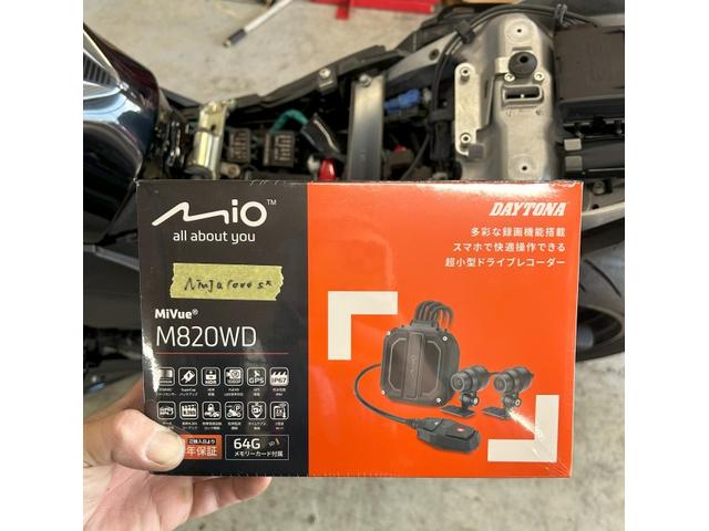 ニンジャ1000SX ドライブレコーダー取付け デイトナM820WD
