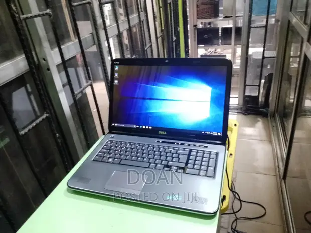 Laptop Dell XPS 17 L702X 8GB Intel Core I7 HDD 500GB in Ikeja