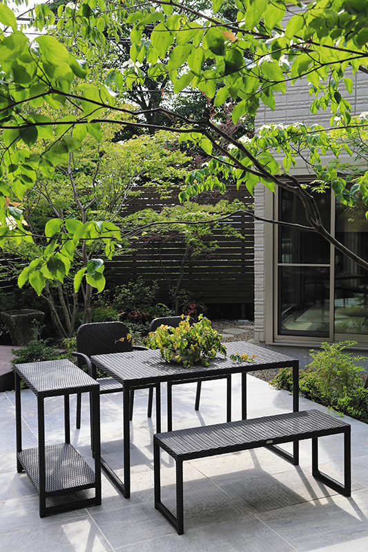 庭座 シンプルスクエアテーブル ダークブラウン - ガーデン