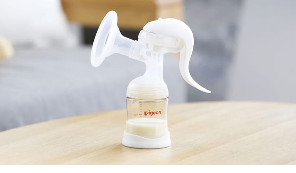 ピジョン手動さく乳器 | 独自の2ステップ搾乳で母乳育児を快適に