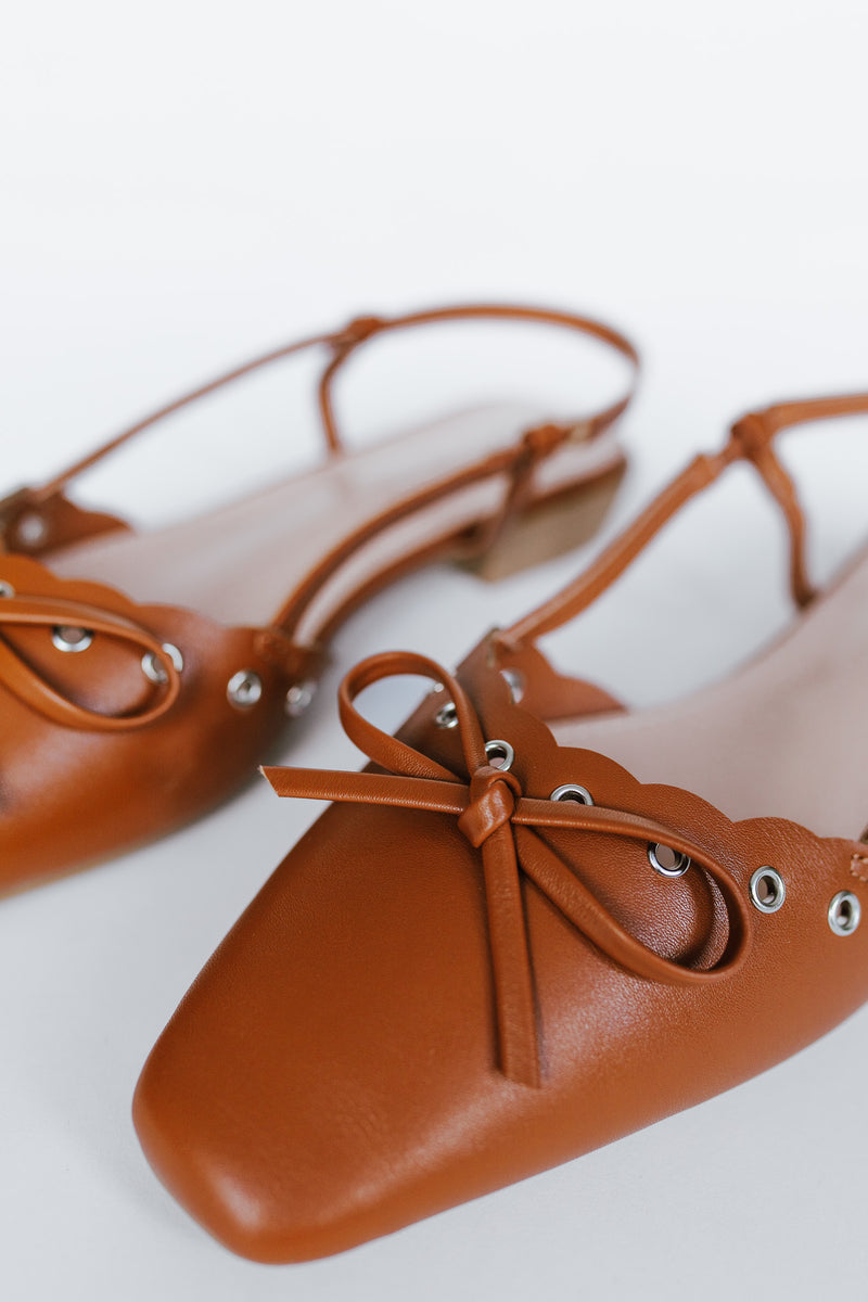 The Nadya Slingback Bow Flat in Camel – Piper & Scoot