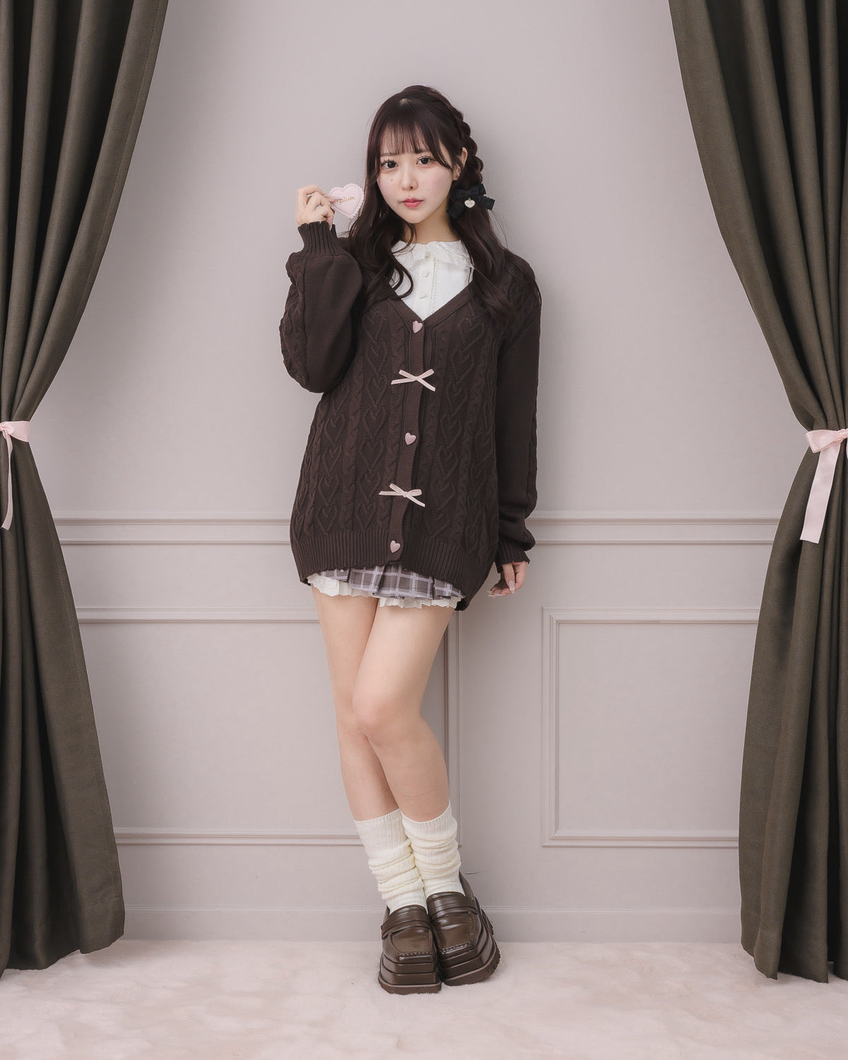 ハートボタンケーブルロングカーデ – pium