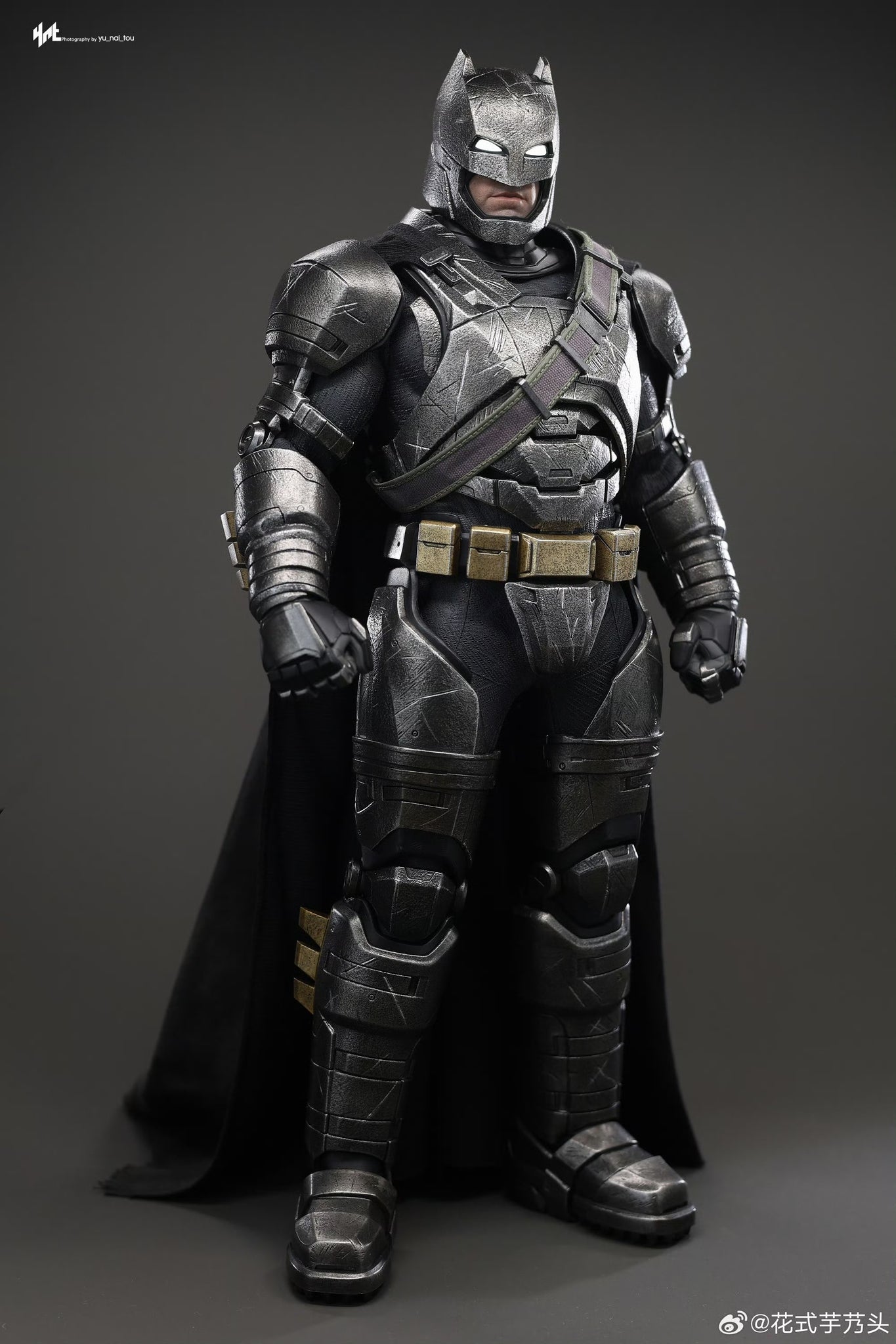 Hot Toys MMS742D62 Batman V Superman Dawn Of Justice Armored