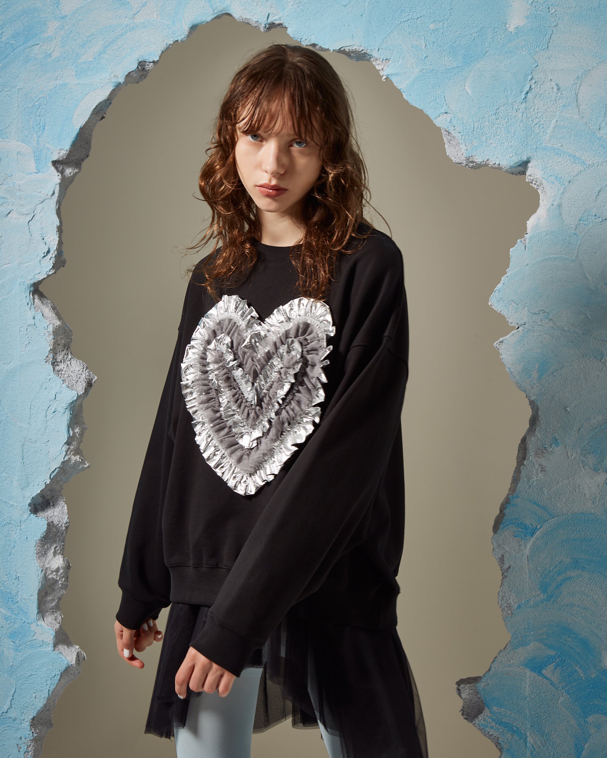 Heart tulle sweatshirt (black)