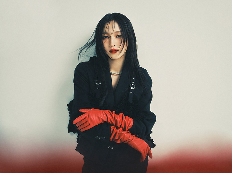 鞘師里保】メジャーデビューシングル『Super Red』本日リリース＆配信