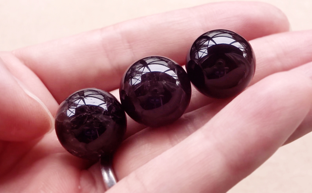 チベット産モリオンの魅力