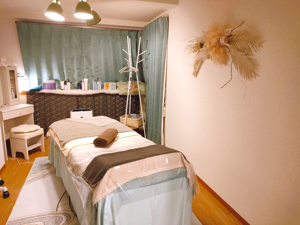 市が尾にあるリラックス空間「めぐRe.リラク&エステサロン」 - ぽや