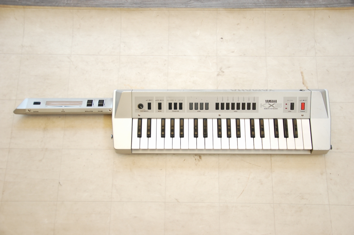 ヤマハショルダーキーボード塗装承ってます | プロ・フィット日記