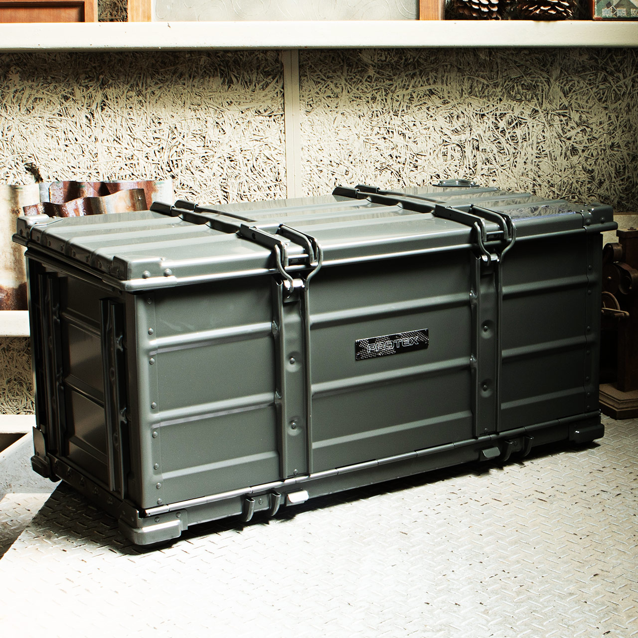 雑誌MFL「マストブランドカタログ」特集にてPROTEX CORE CR-7000、AFC