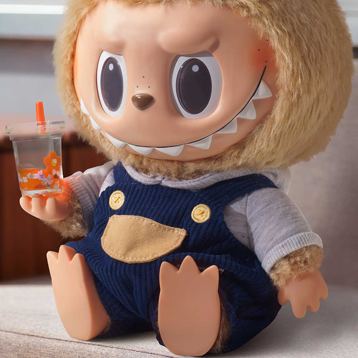 LABUBU Time to Chill-Vinyl Plush Doll - POP MART (Japan)