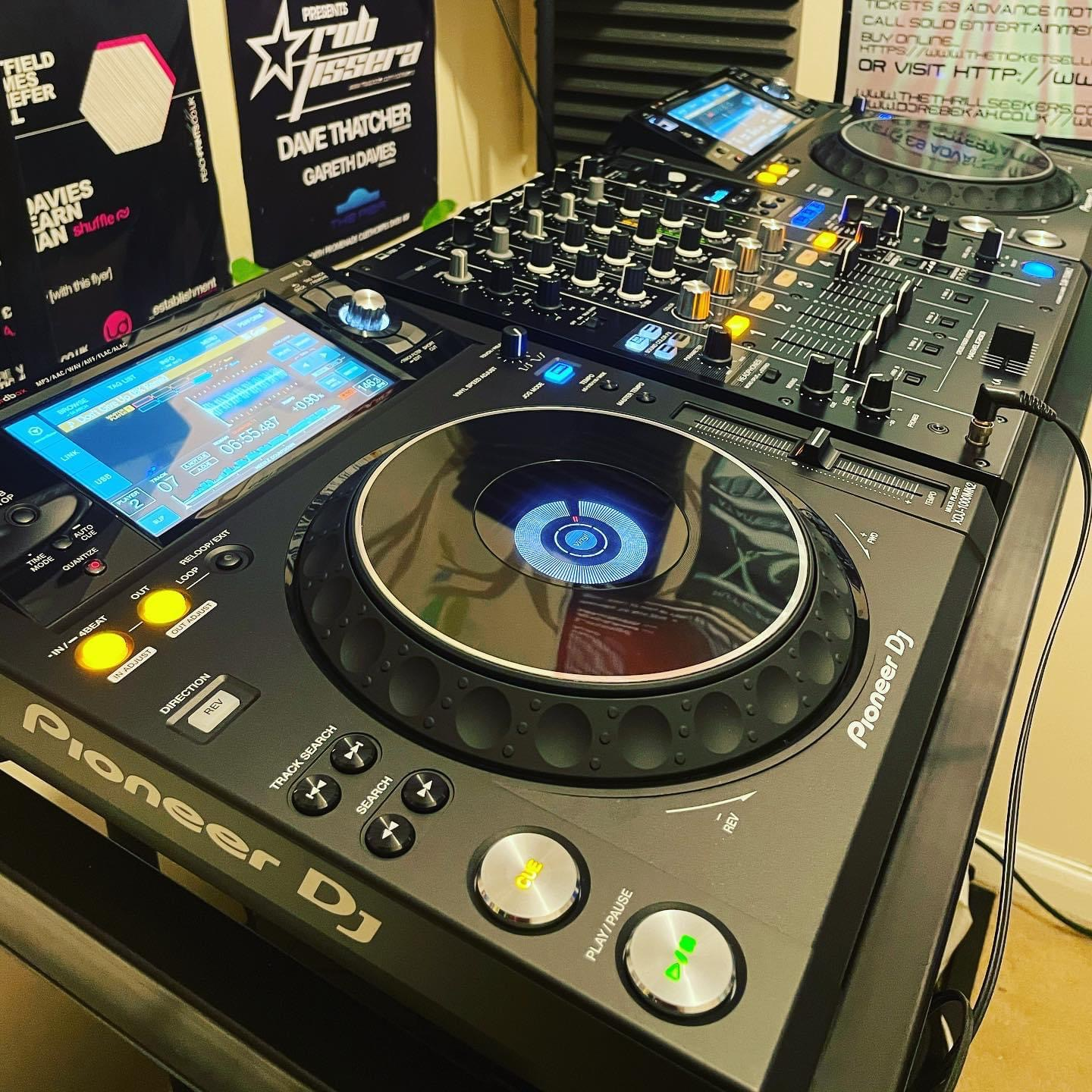 Pioneer DJ XDJ-1000MK2 & DJM-750MK2 Package