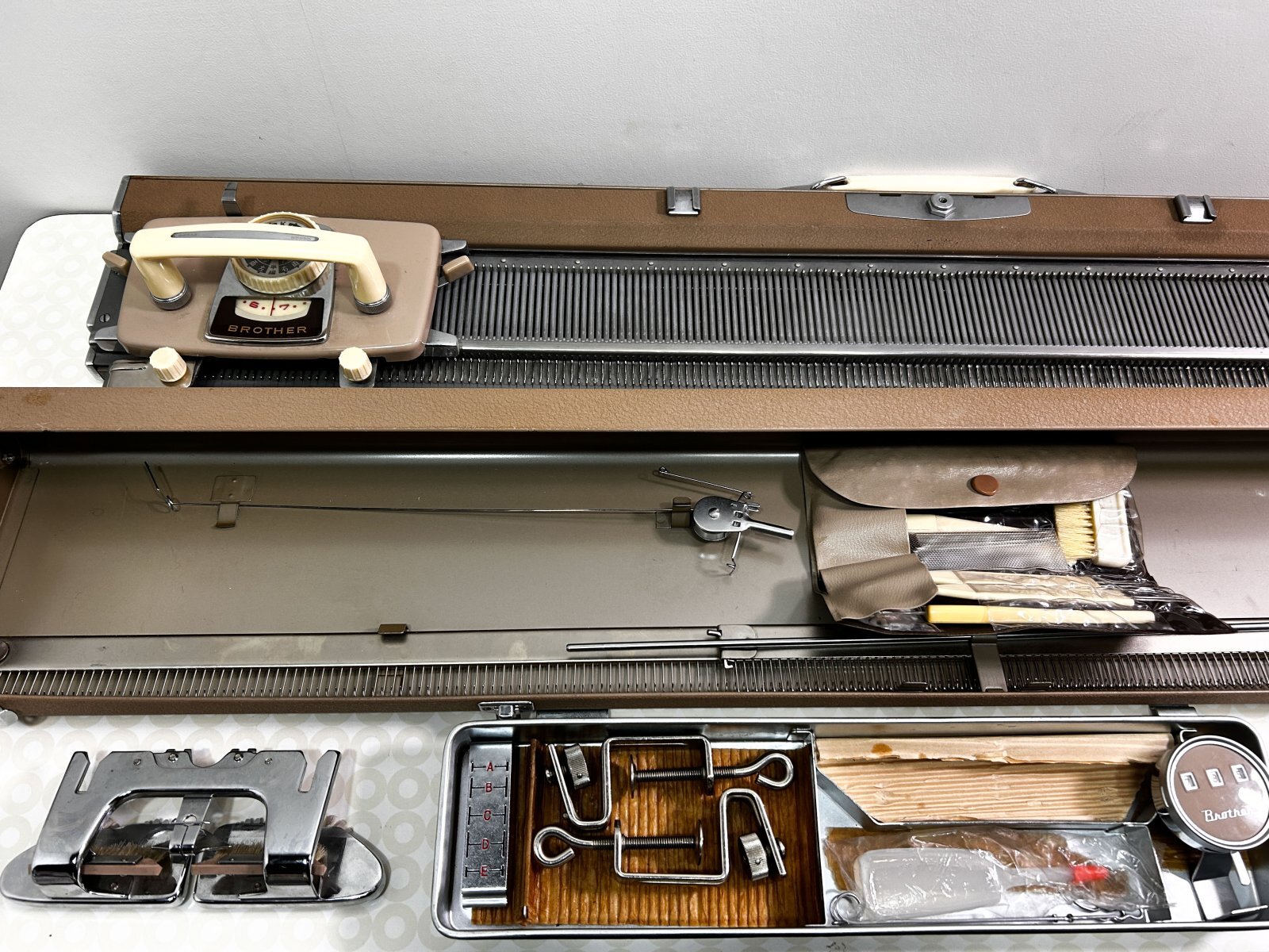 Knittingbird (ニッティングバード）公式オンラインショップ