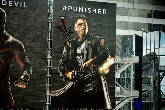 Netflix、“戦う看板”で人気ドラマ『デアデビル』新シーズンをPR | PR EDGE