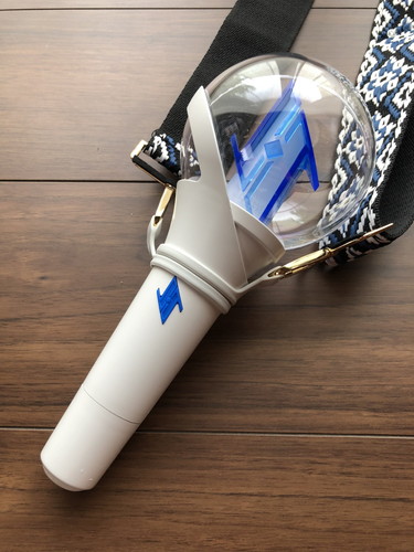 ダイソー商品で作る簡単ペンライトホルダーのアイデアが秀逸 全力で