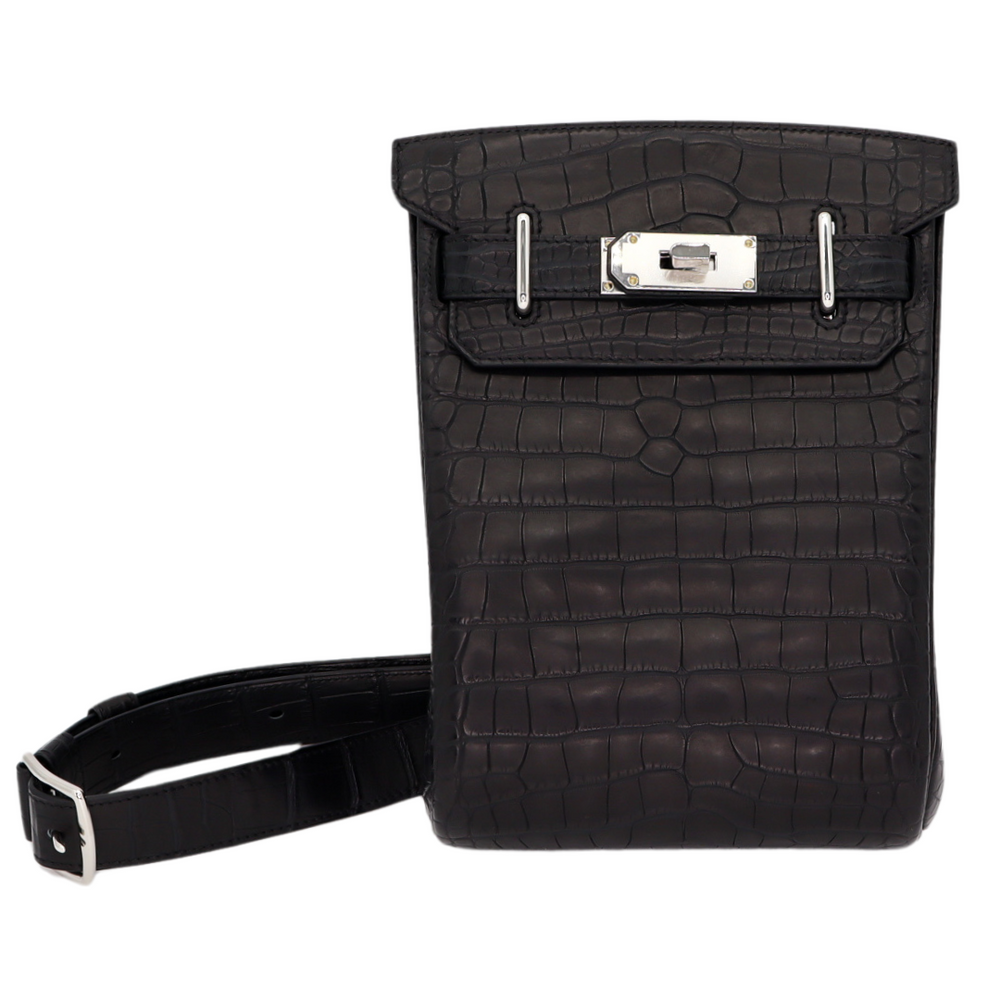 Hermès 20cm Lindy Mini Black Swift Leather Gold Hardware exclusive